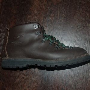 Danner Mountain Light